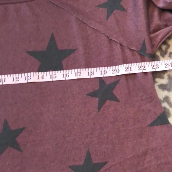 NWOT Hopely Star Top in Burgundy Maroon Size Small - Picture 12 of 16